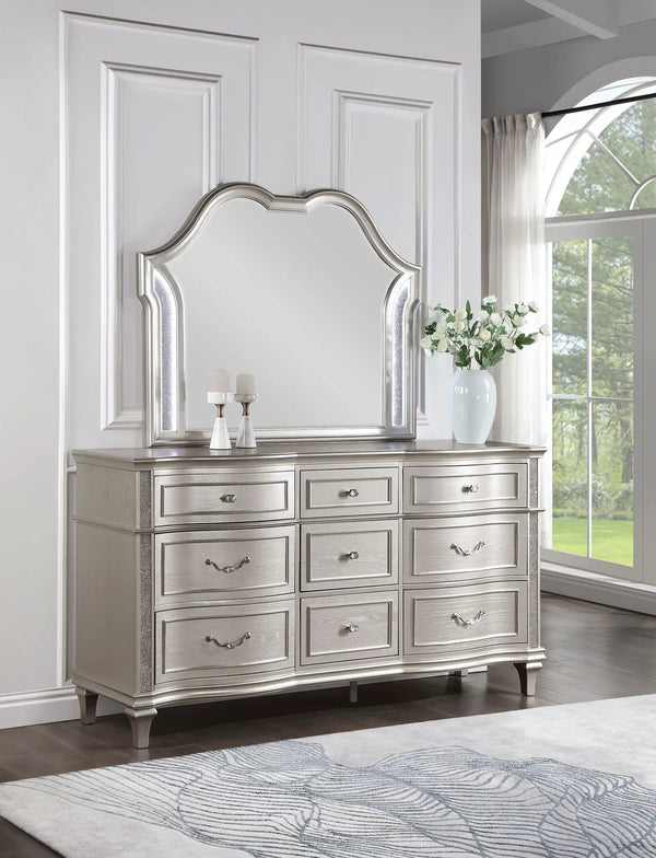 Evangeline 9-drawer Dresser with Mirror Silver Oak, photo 2 of 7