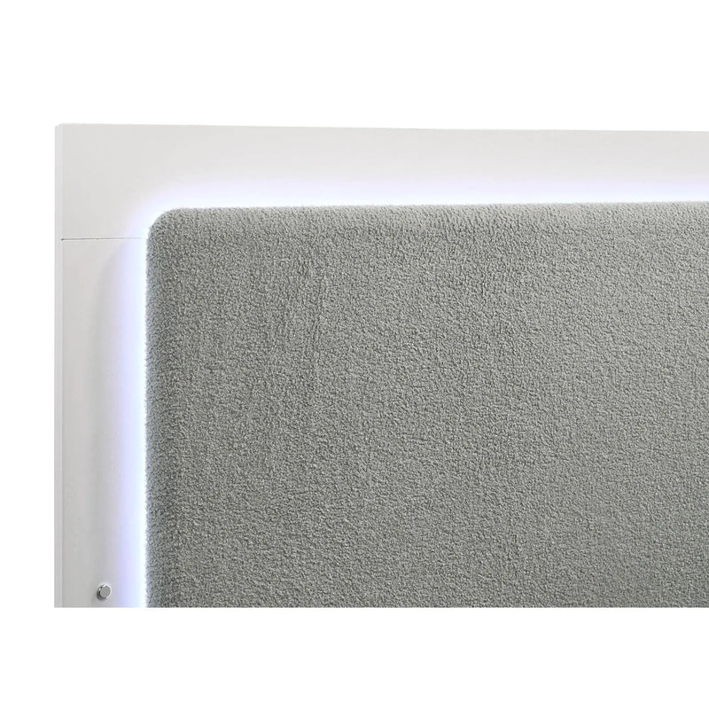 Sophia - 4 Piece Bedroom Set by HouseOfZazla