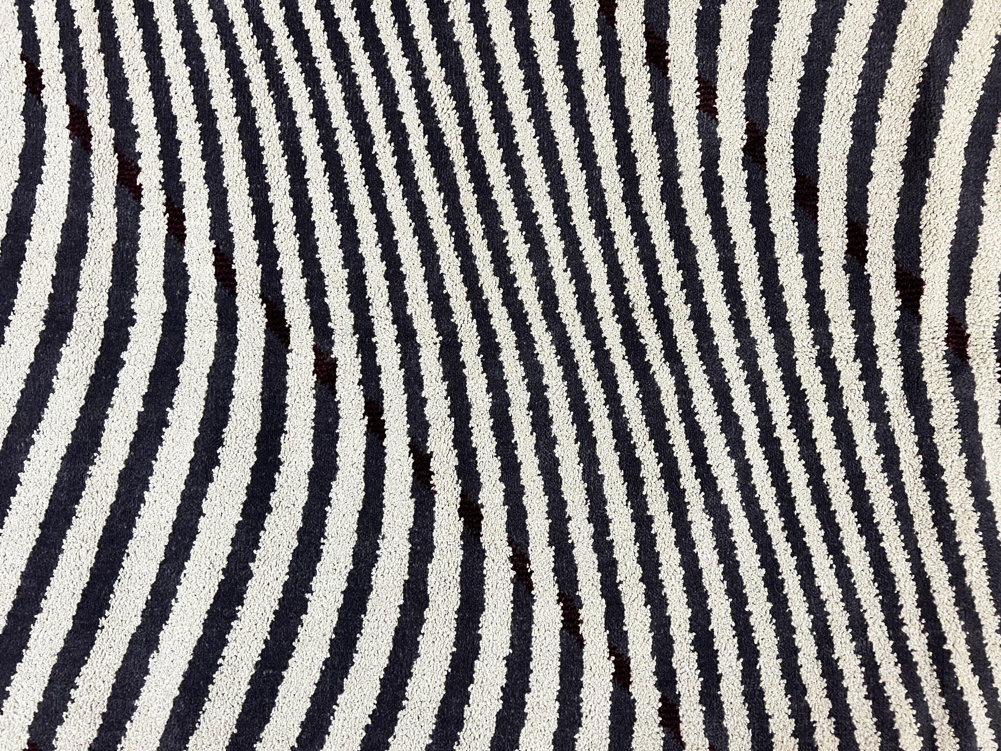 Vintage Zebra Stripes Shag Rug 5.7 x 7.4, Black and White, Retro, Wool by Jewel Rugs