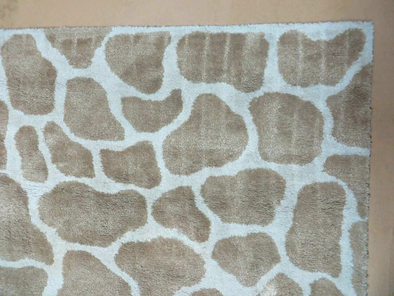 6x9 Safavieh Rug by Jewel Rugs