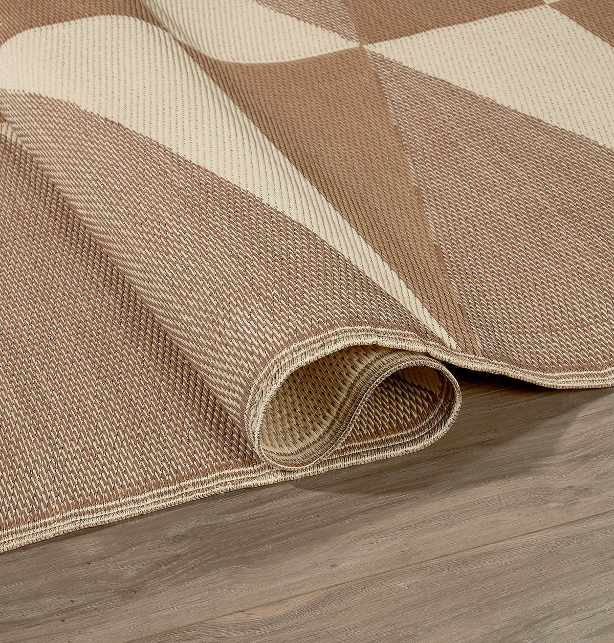 Tucson - Natural Modern Geometric Outdoor Rug for Patio, photo 4 of 6