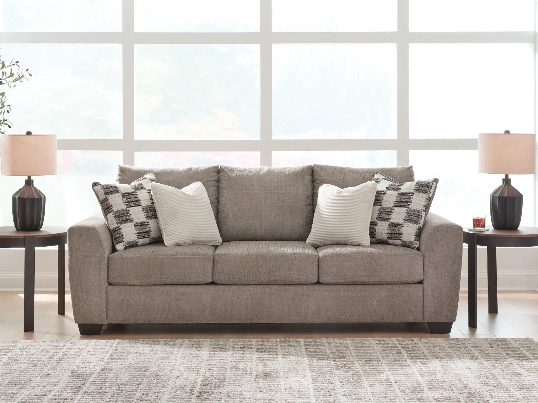 Loreo - Sofa by Unique Piece Furniture