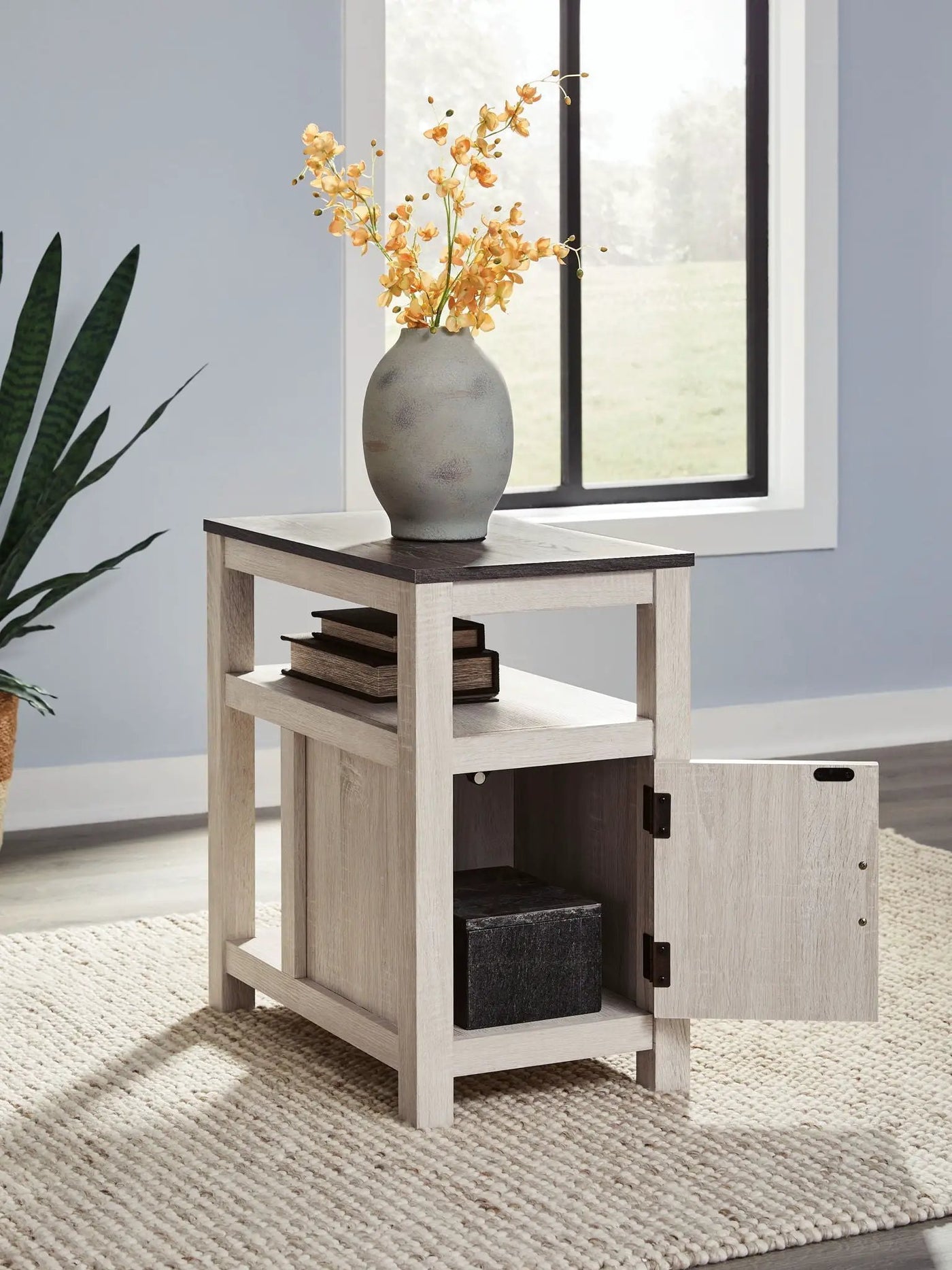 Fendenmore - Chair Side End Table by Unique Piece Furniture