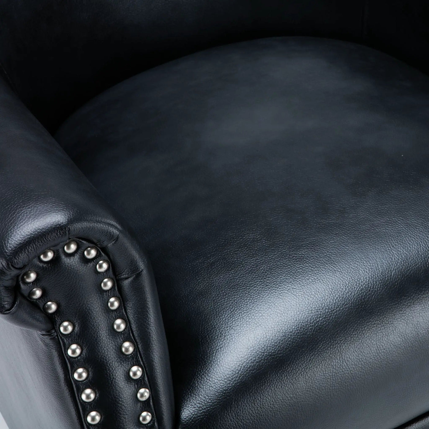 Hadley - Club Chair by HouseOfZazla