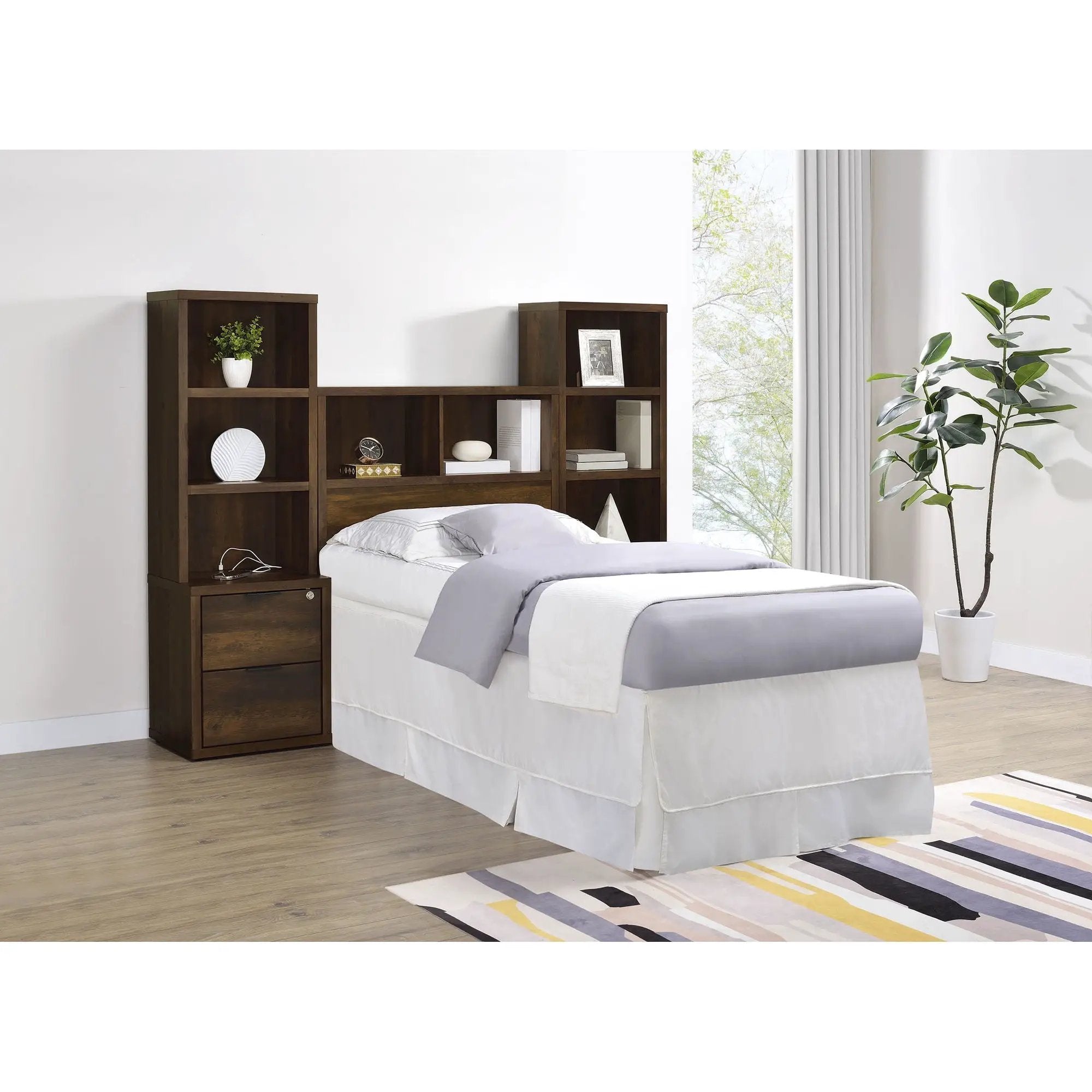 Geary - 3 Piece Bedroom Set With Bookcase Headboard by HouseOfZazla