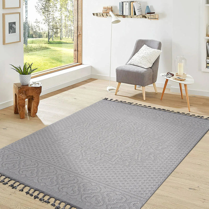 Guros - 6' X 9' Medallion Indoor / Outdoor Area Rug - White / Ivory by HouseOfZazla