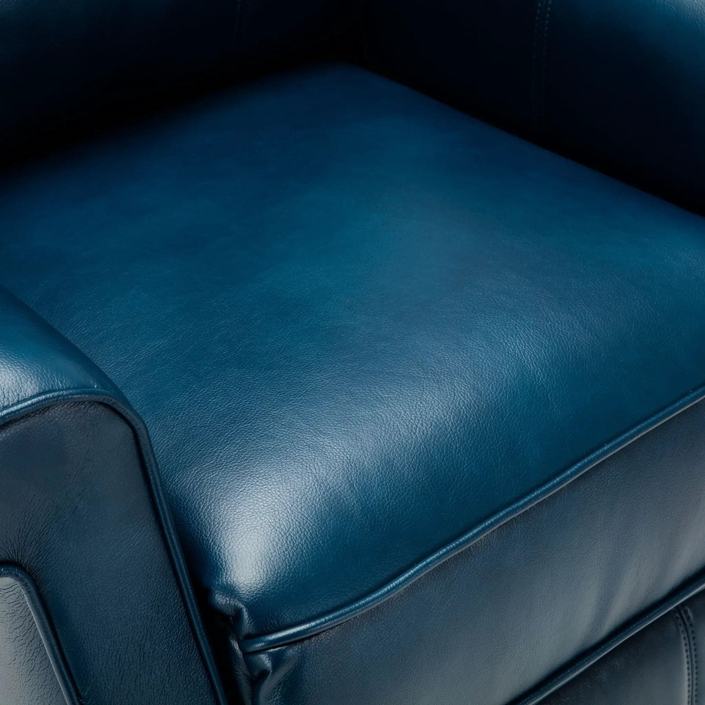 Landis - Lift Chair With Electric Recline Function by HouseOfZazla