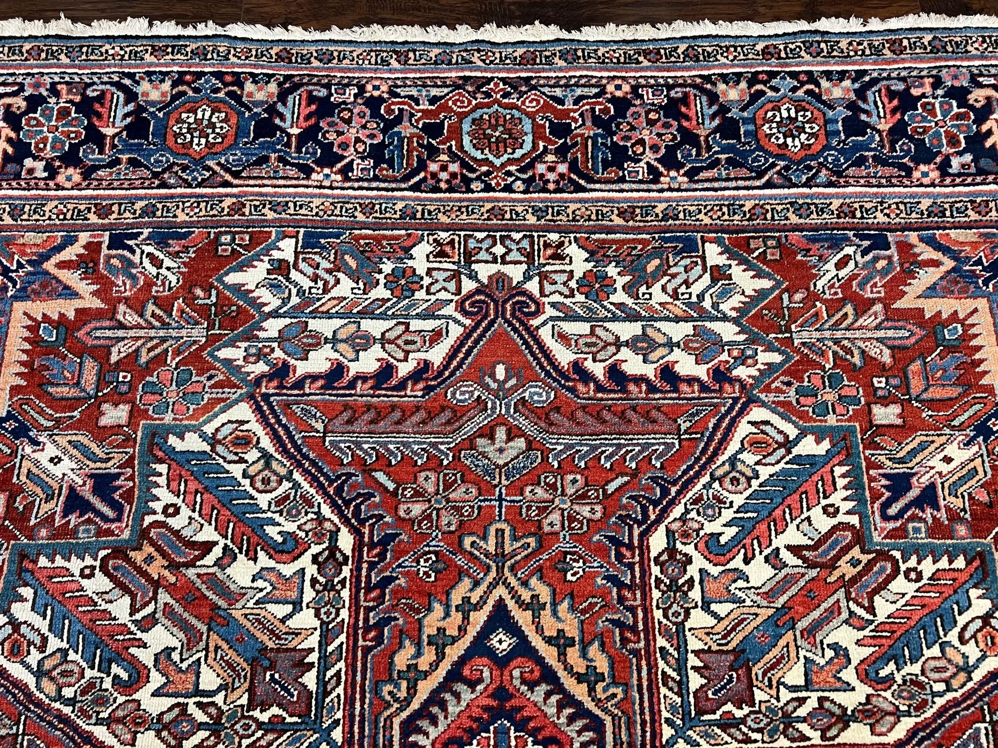 Antique Persian Heriz Rug – 11x16 Palace Size, Geometric Medallion, 1920s by Jewel Rugs