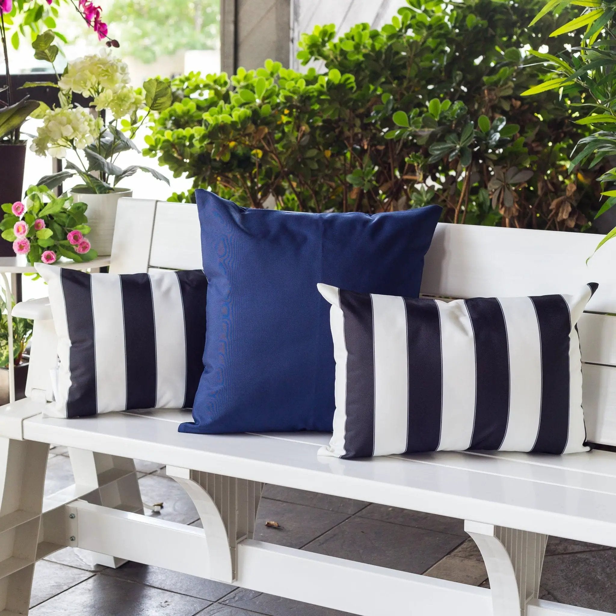 Horizon - Stripe Pillow Outdoor & Indoor - Black by HouseOfZazla