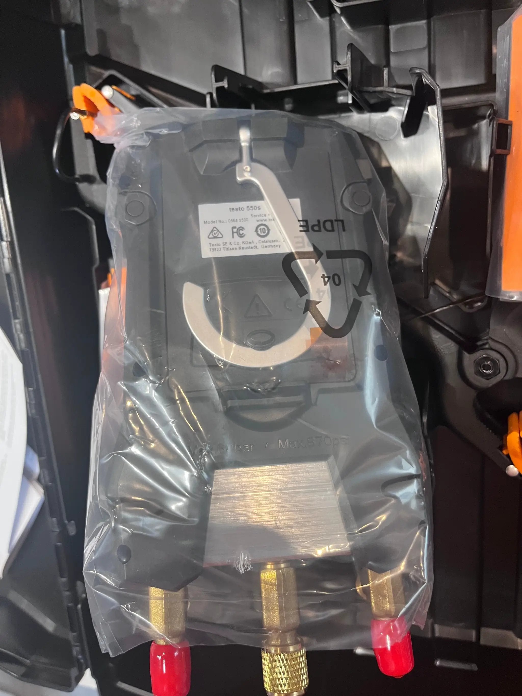 Open Box testo 550s AC Manifold Gauge Set - Manifold Gauges Hvac and Refrigeration - Incl. 2 Wired Temperature Clamp Probes - AC Recharge Kit with sup by Selzalot