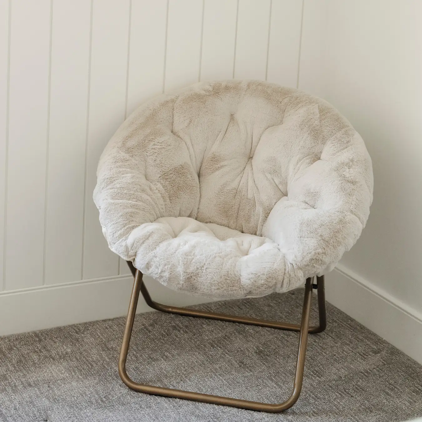 Saucer Chair Kids Chair with Faux Fur Cover by HouseOfZazla