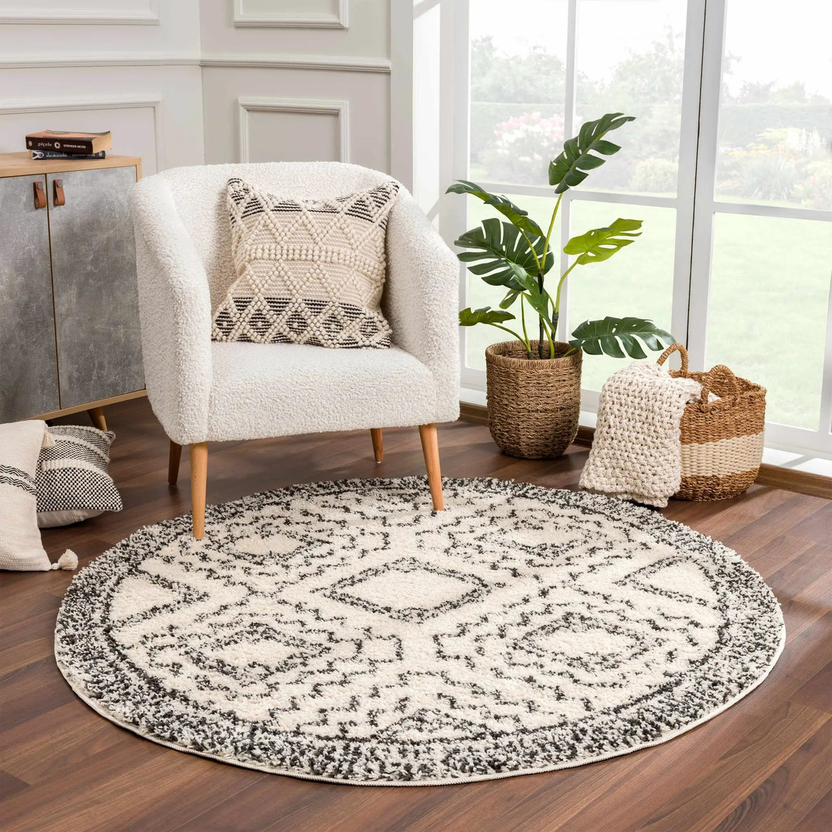 Buan Plush Area Rug, photo 3 of 21