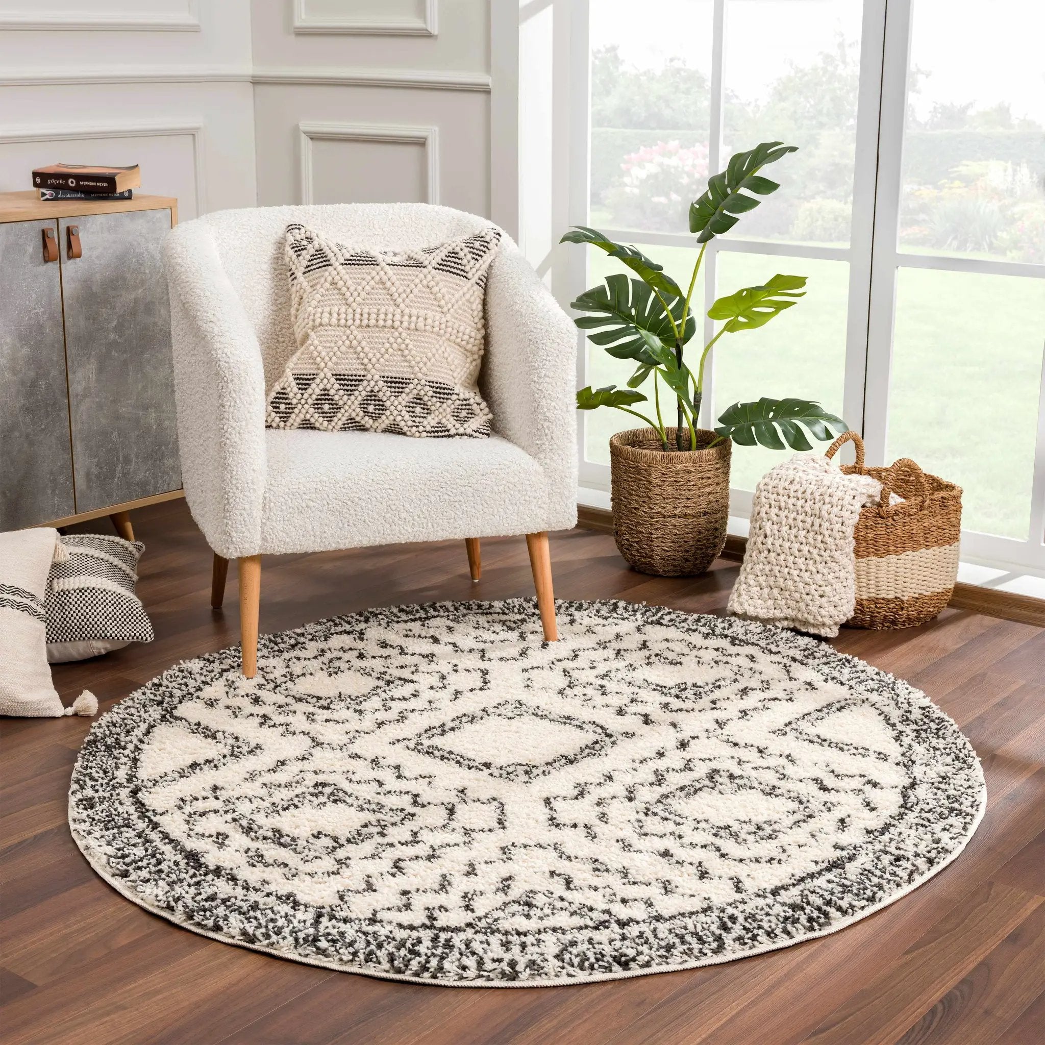 Buan Plush Area Rug by Hauteloom