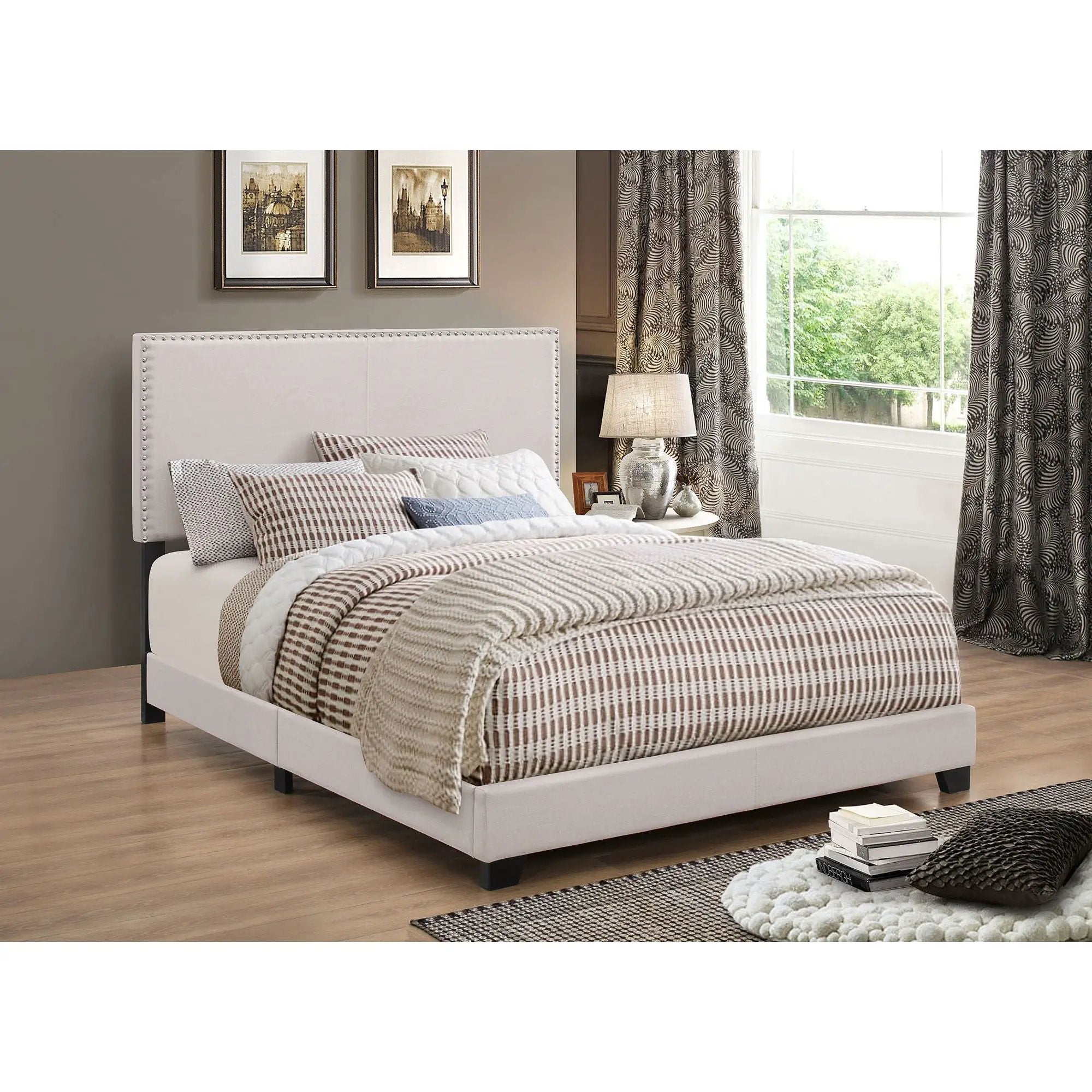 Guyancourt - Panel Bed by HouseOfZazla