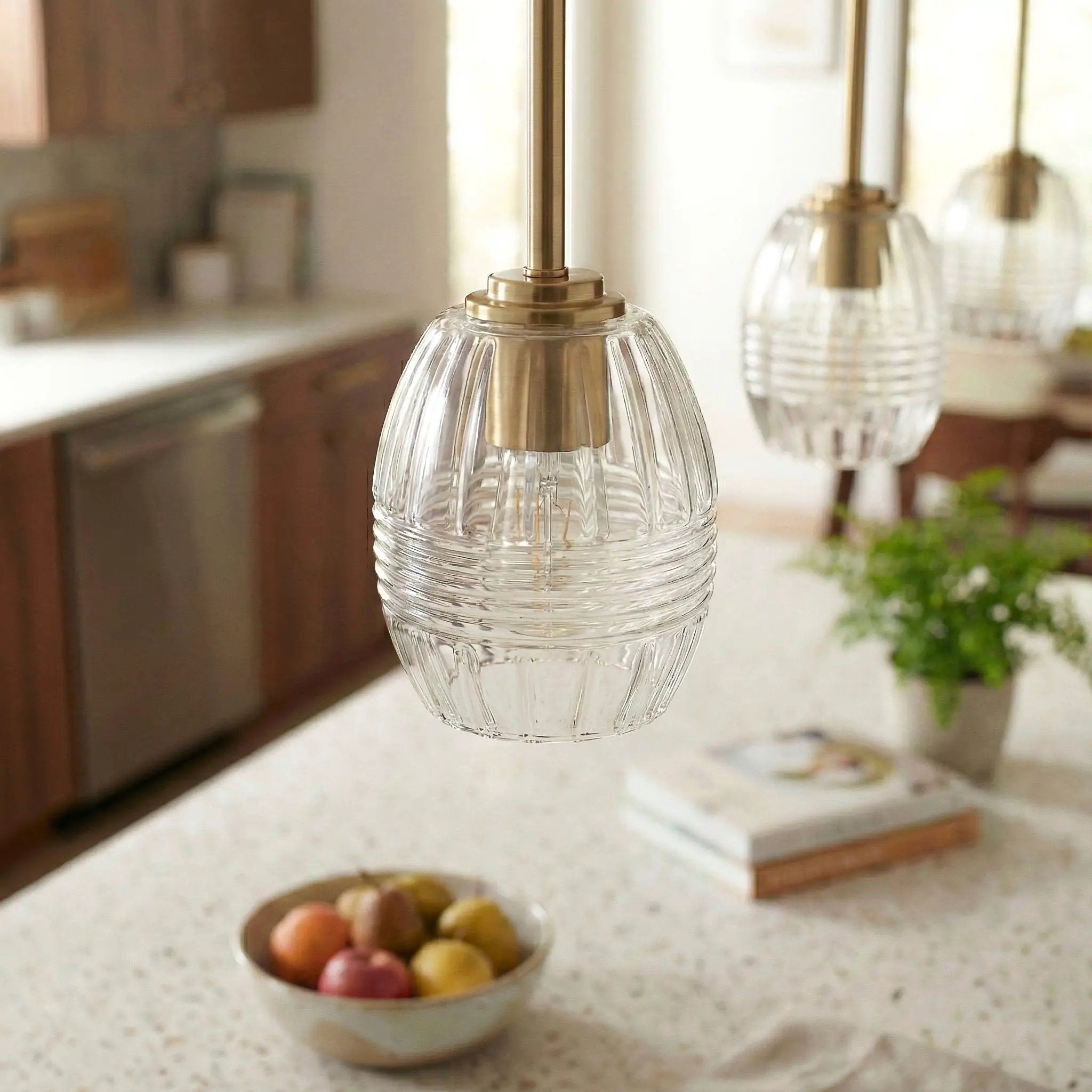 Vista - Single Pendant Chain Hanging Light - Clear / Gold by Unique Piece Furniture