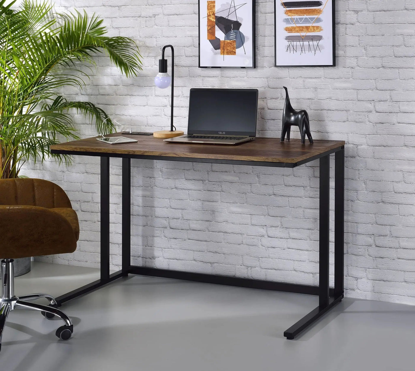Tyrese Writing Desk With USB by HouseOfZazla