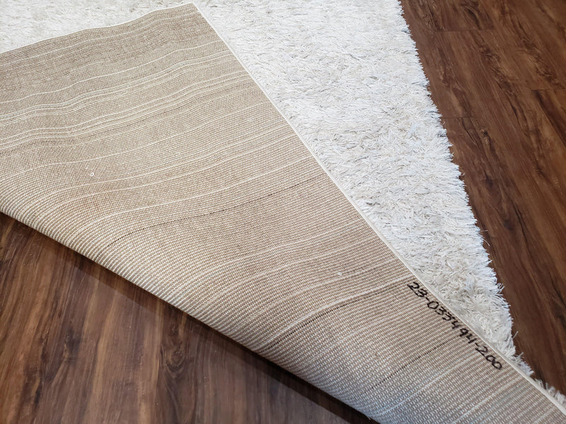 Safavieh Shag Rug 5x8, Pearl White Color, Isaac Mizrachi Shag Collection 5x7 Carpet, High Pile Soft Fluffly Bedroom Rug, Living Room Rug by Jewel Rugs