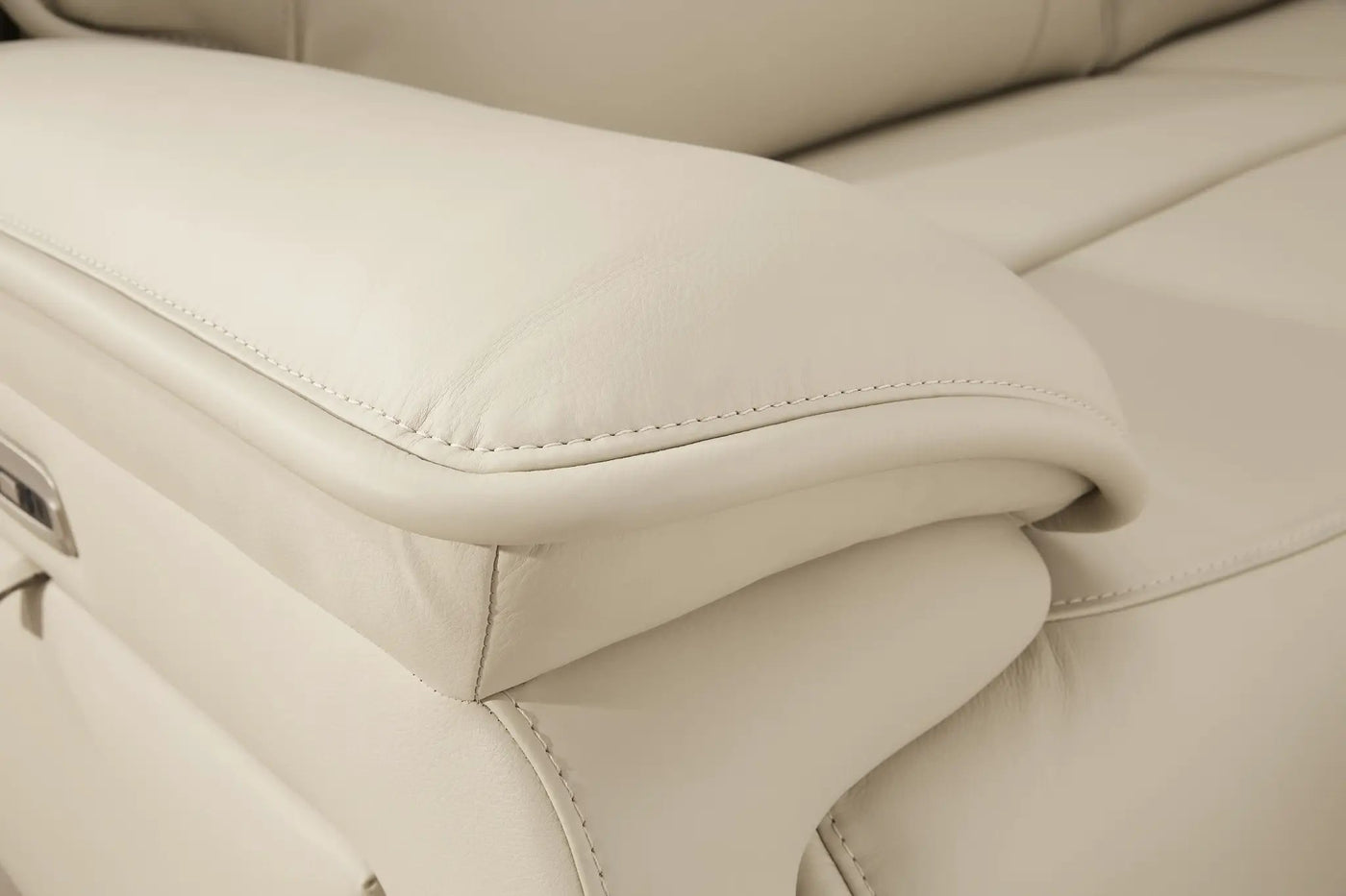 Double Deal - Reclining Sectional by Unique Piece Furniture