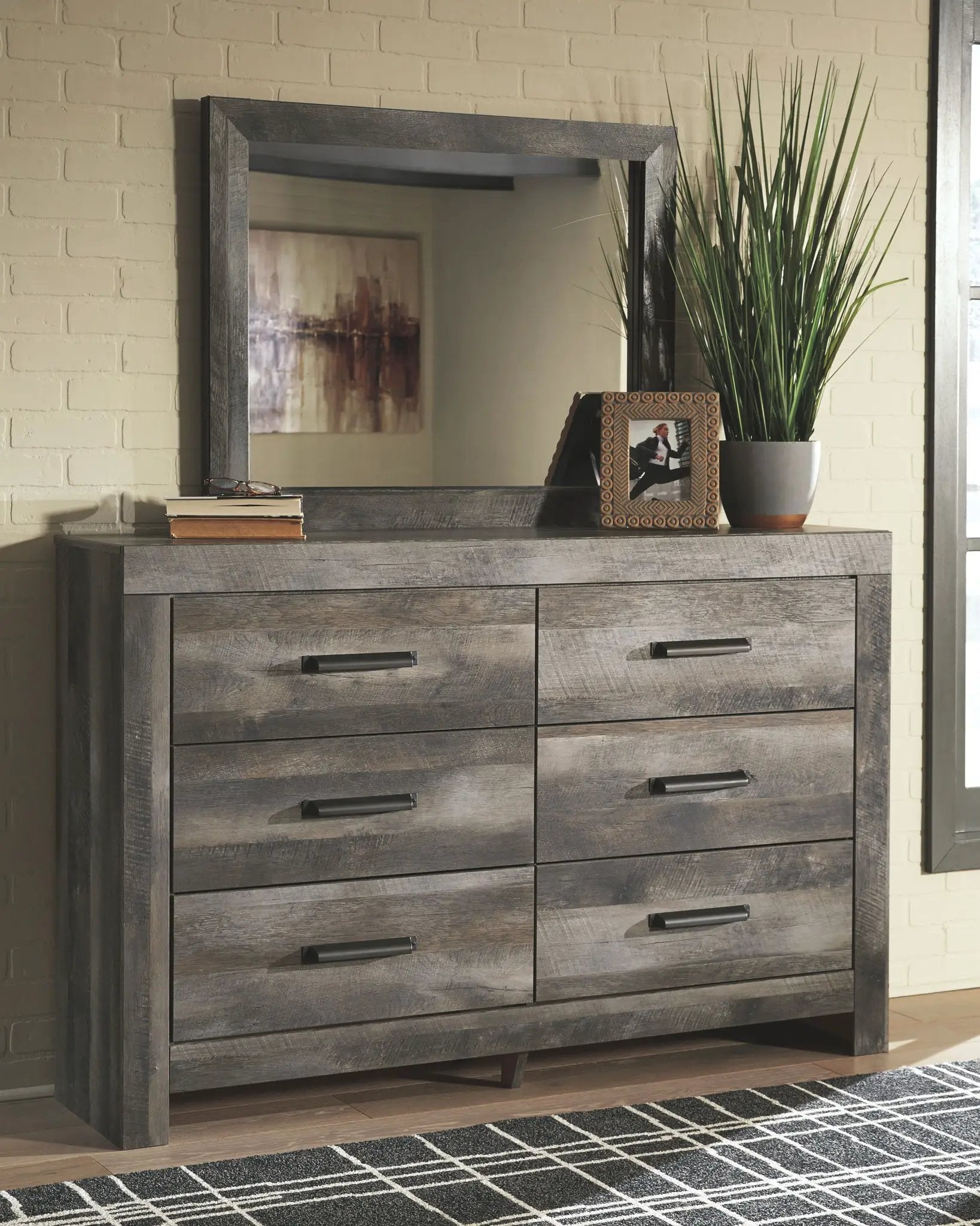 Wynnlow - Panel Bedroom Set by Unique Piece Furniture