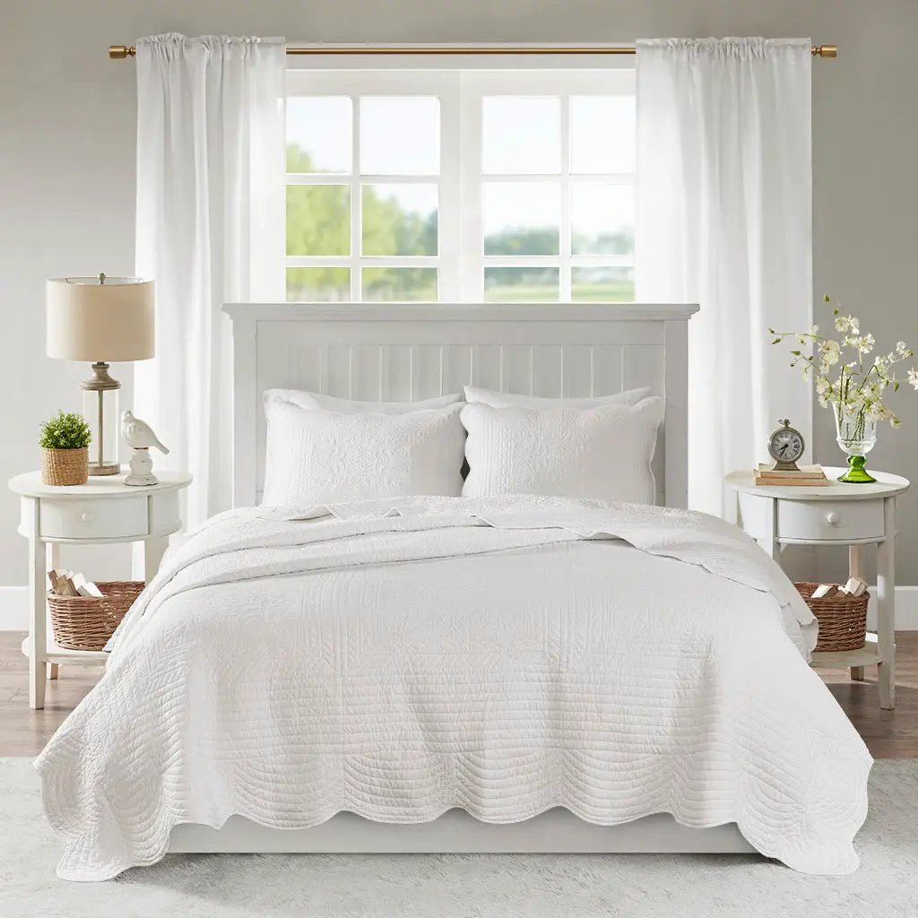 3 Piece Reversible Scalloped Edge Quilt Set White Full/Queen by HouseOfZazla