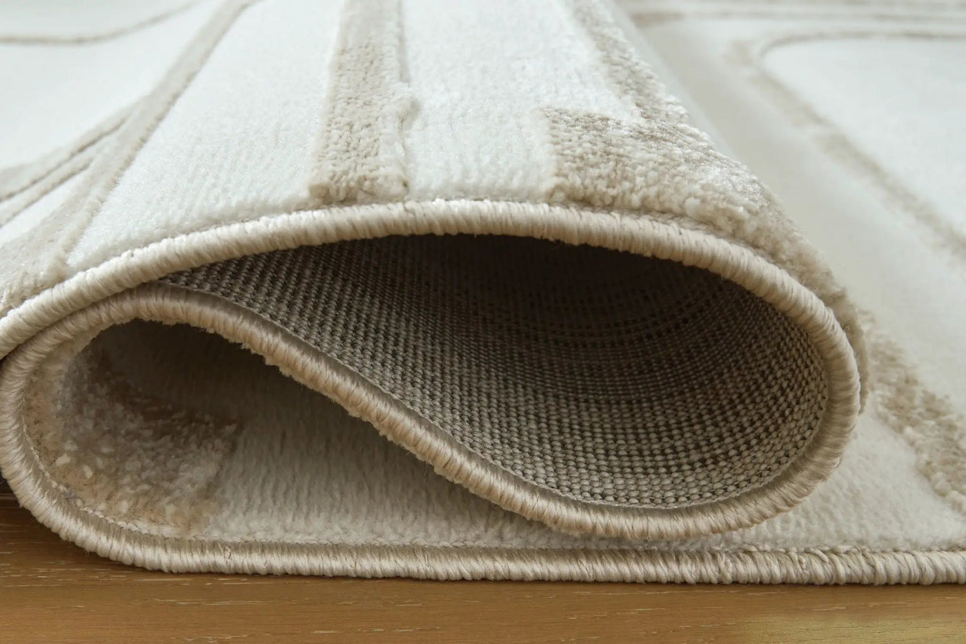 Farongrove - Rug by Unique Piece Furniture