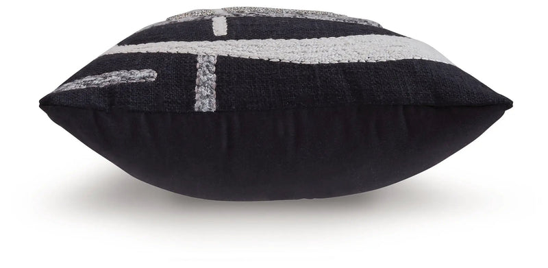 Gavrileigh - Pillow by Unique Piece Furniture