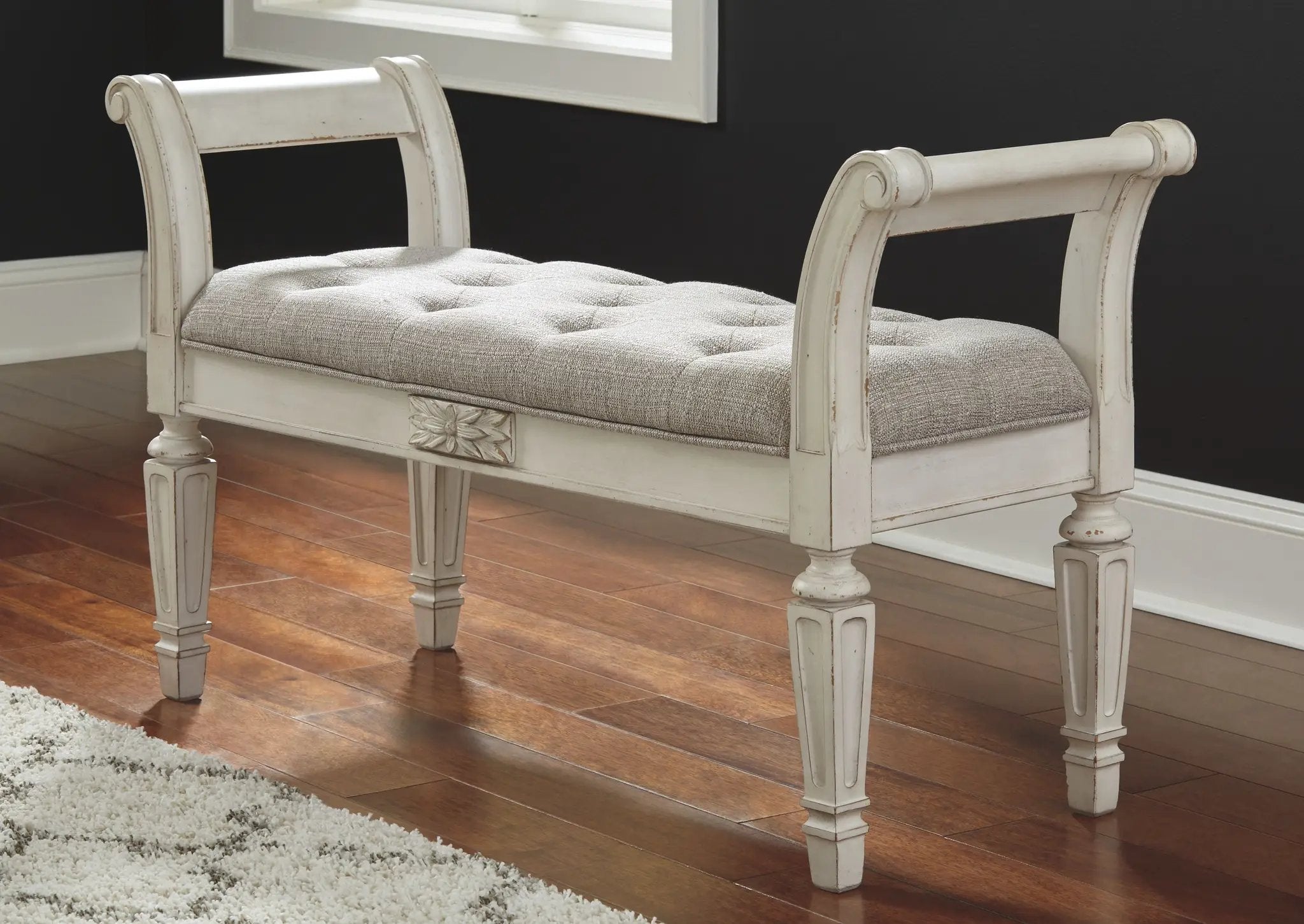 Realyn - Accent Bench - Antique White by Unique Piece Furniture