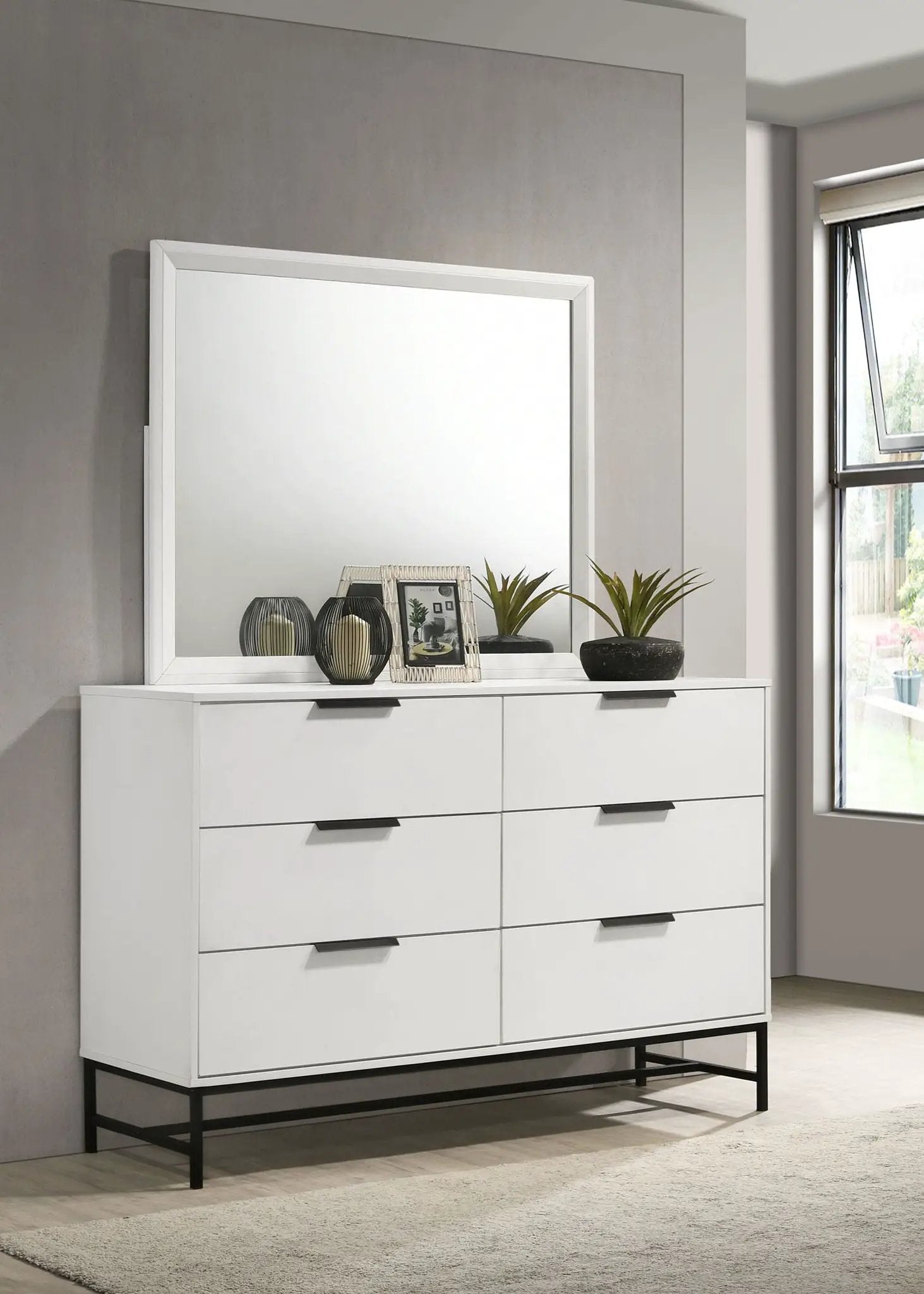 Sonora 6-drawer Dresser with Mirror White by Unique Piece Furniture