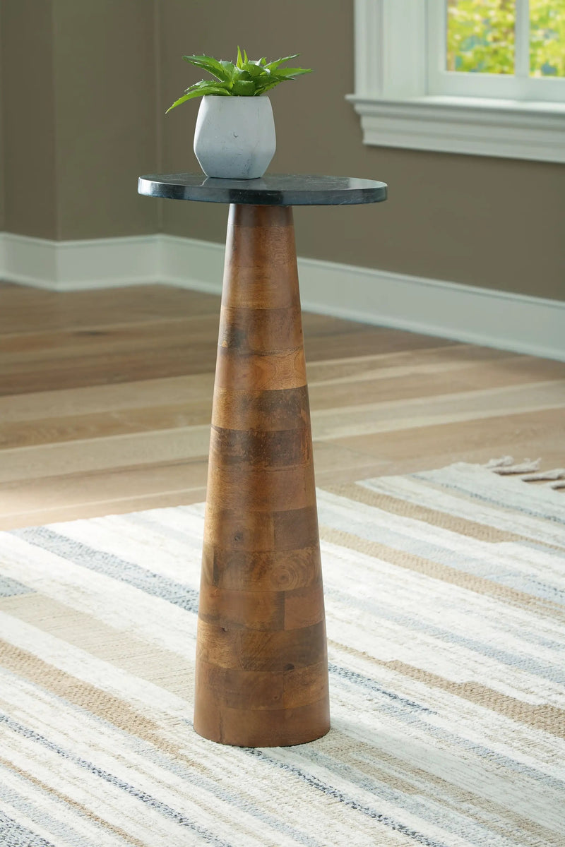 Quinndon - Accent Table - Brown / Black by Unique Piece Furniture