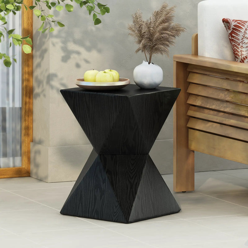 14.25" Outdoor Accent Table by HouseOfZazla