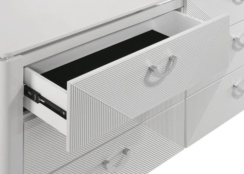 Cassia 6-drawer Bedroom Dresser Cabinet White High Gloss by Unique Piece Furniture