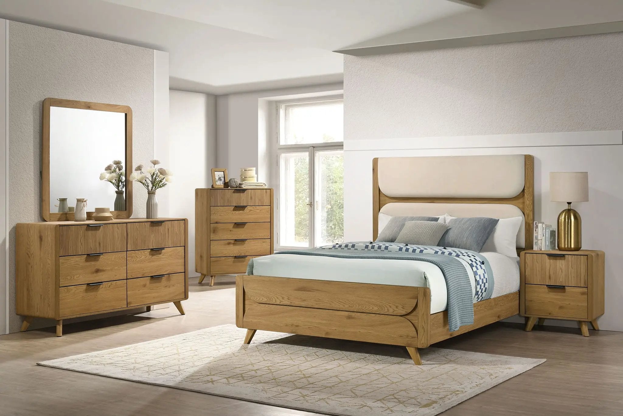 Bennett 5-piece California King Bedroom Set Light Oak by Unique Piece Furniture
