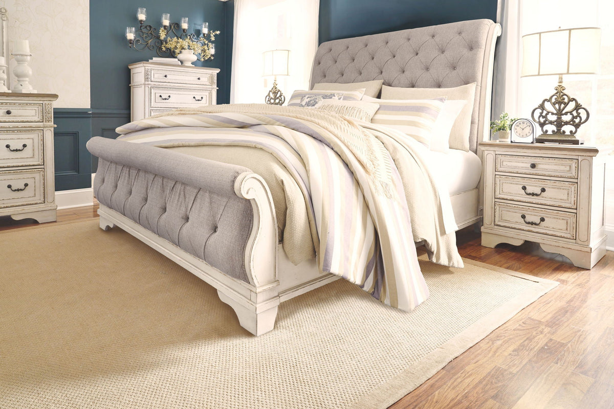 Realyn - Bedroom Sleigh Bed Set, photo 2 of 4