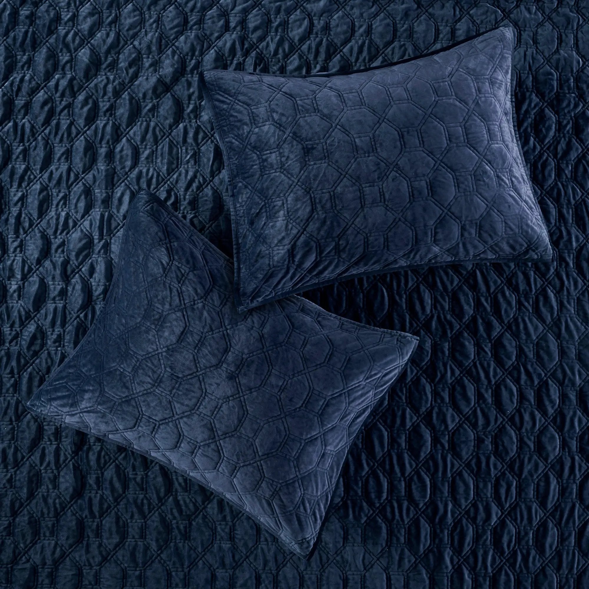 3 Piece Velvet Quilt Set Navy King/Cal King by HouseOfZazla