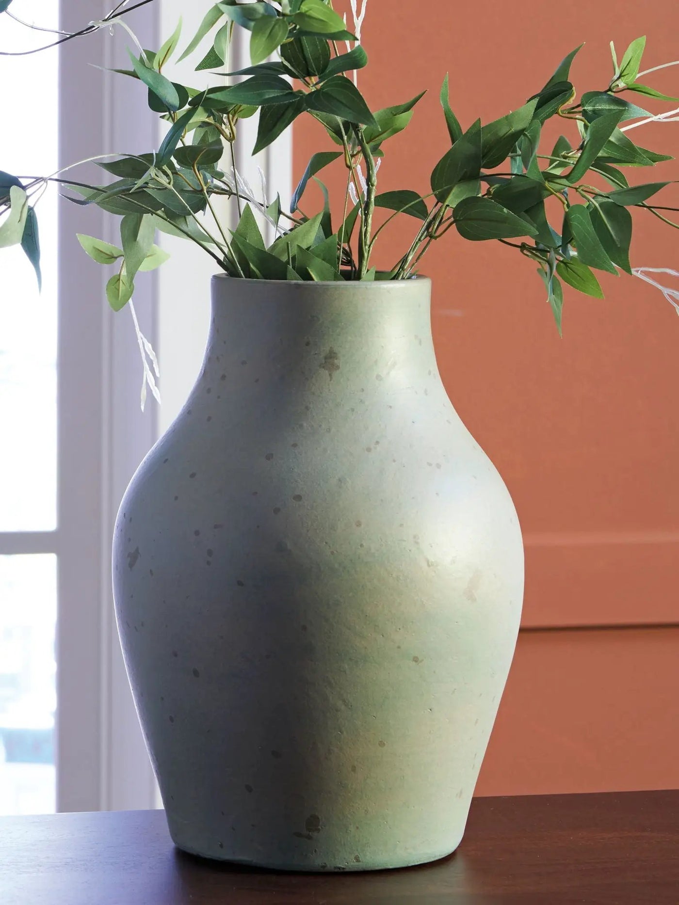 Baychester - Vase by Unique Piece Furniture