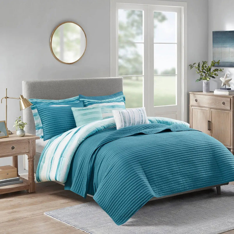 8 Piece Printed Seersucker Comforter and Quilt Set Collection Aqua King/Cal King by HouseOfZazla