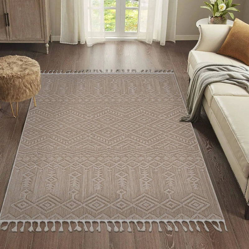 Guros - Traditional Indoor / Outdoor Area Rug by HouseOfZazla