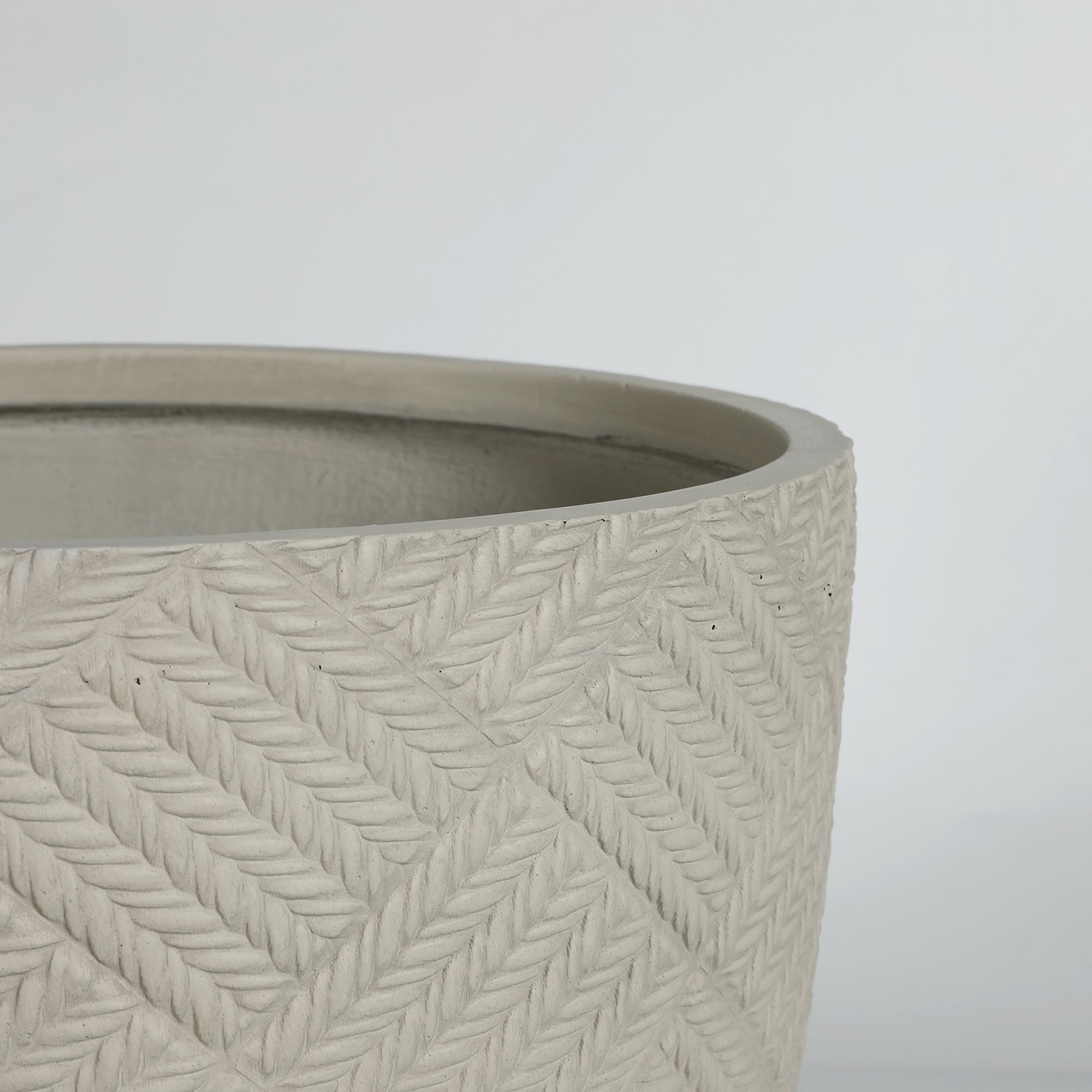 Round Concrete Planter Set of 2 by HouseOfZazla