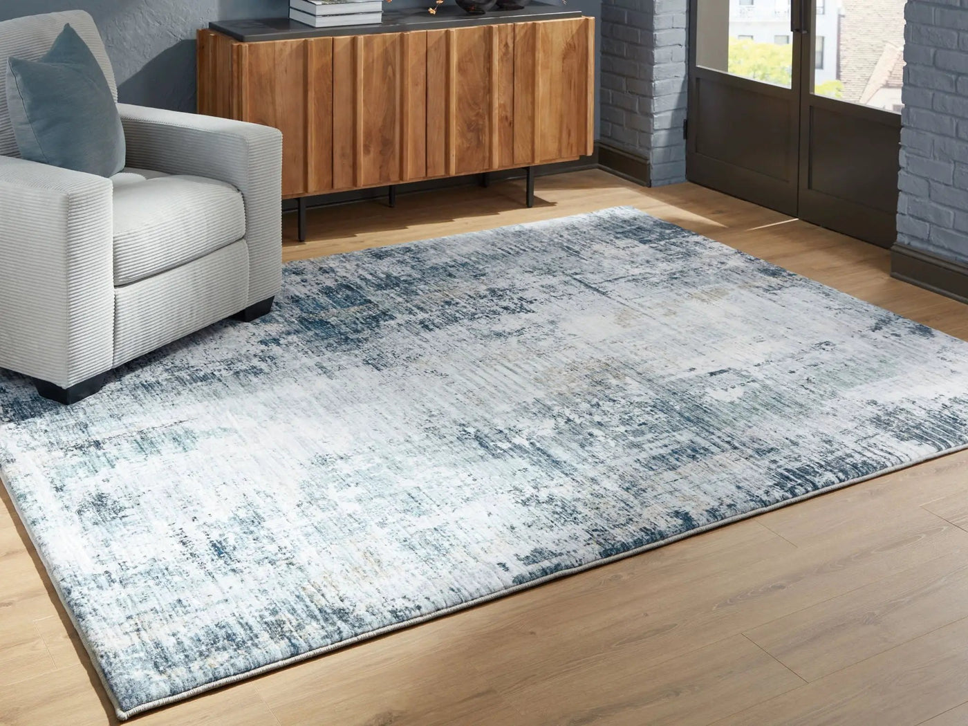 Arlenmont - Rug by Unique Piece Furniture