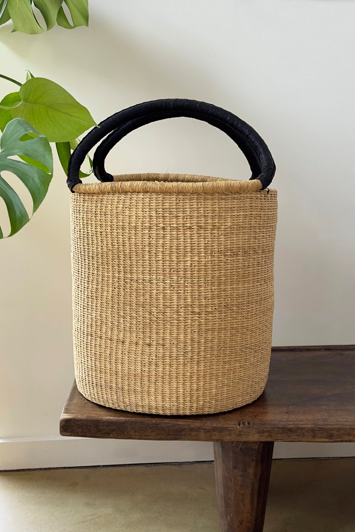 Simple Streamlined Hamper, photo 6 of 6