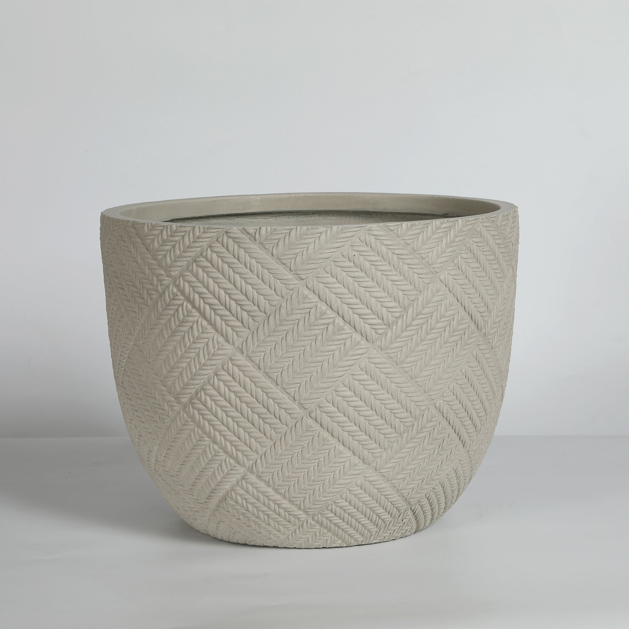 Round Concrete Planter Set of 2 by HouseOfZazla