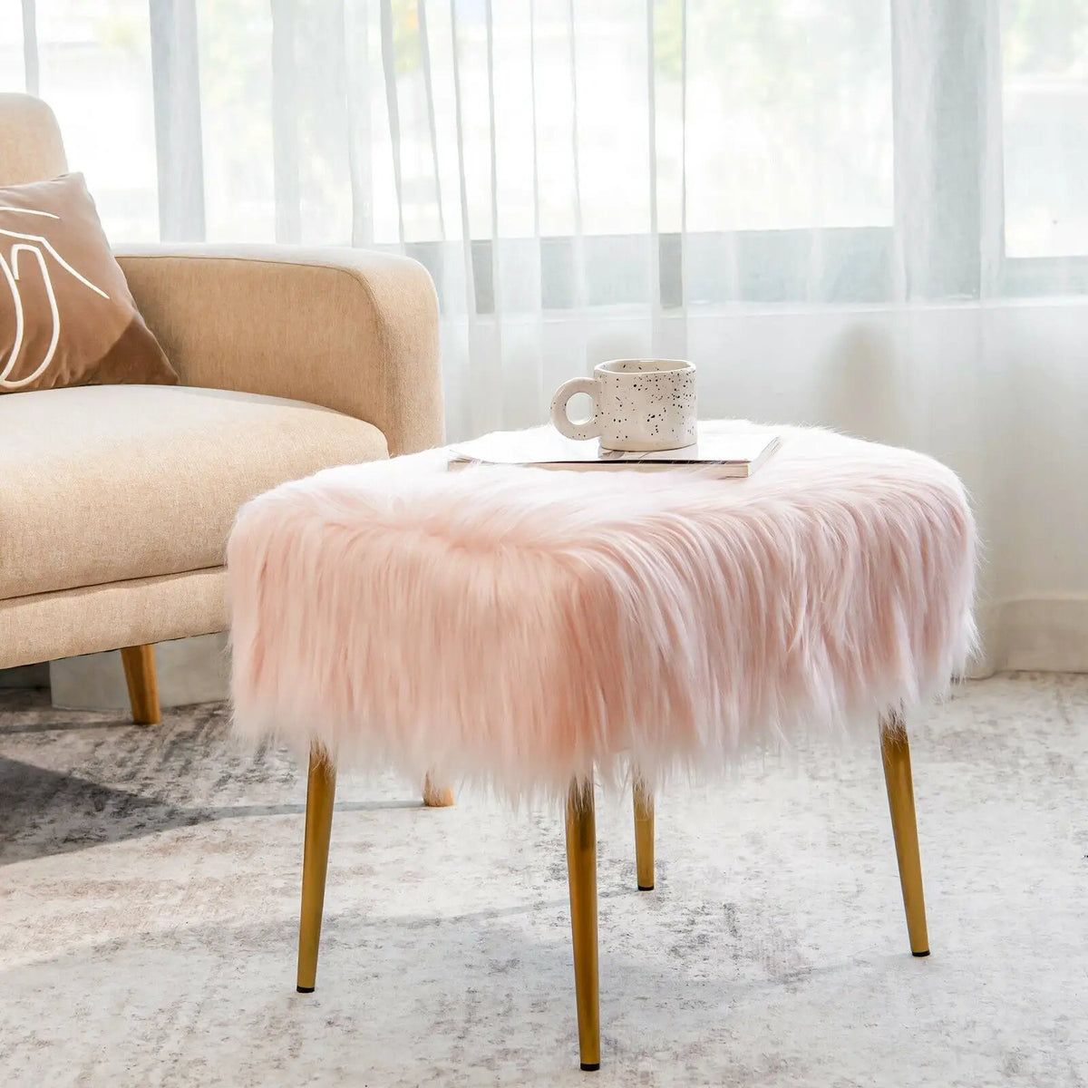 Faux Fur Vanity Stool with Golden Metal Legs for Makeup Room, photo 14 of 16