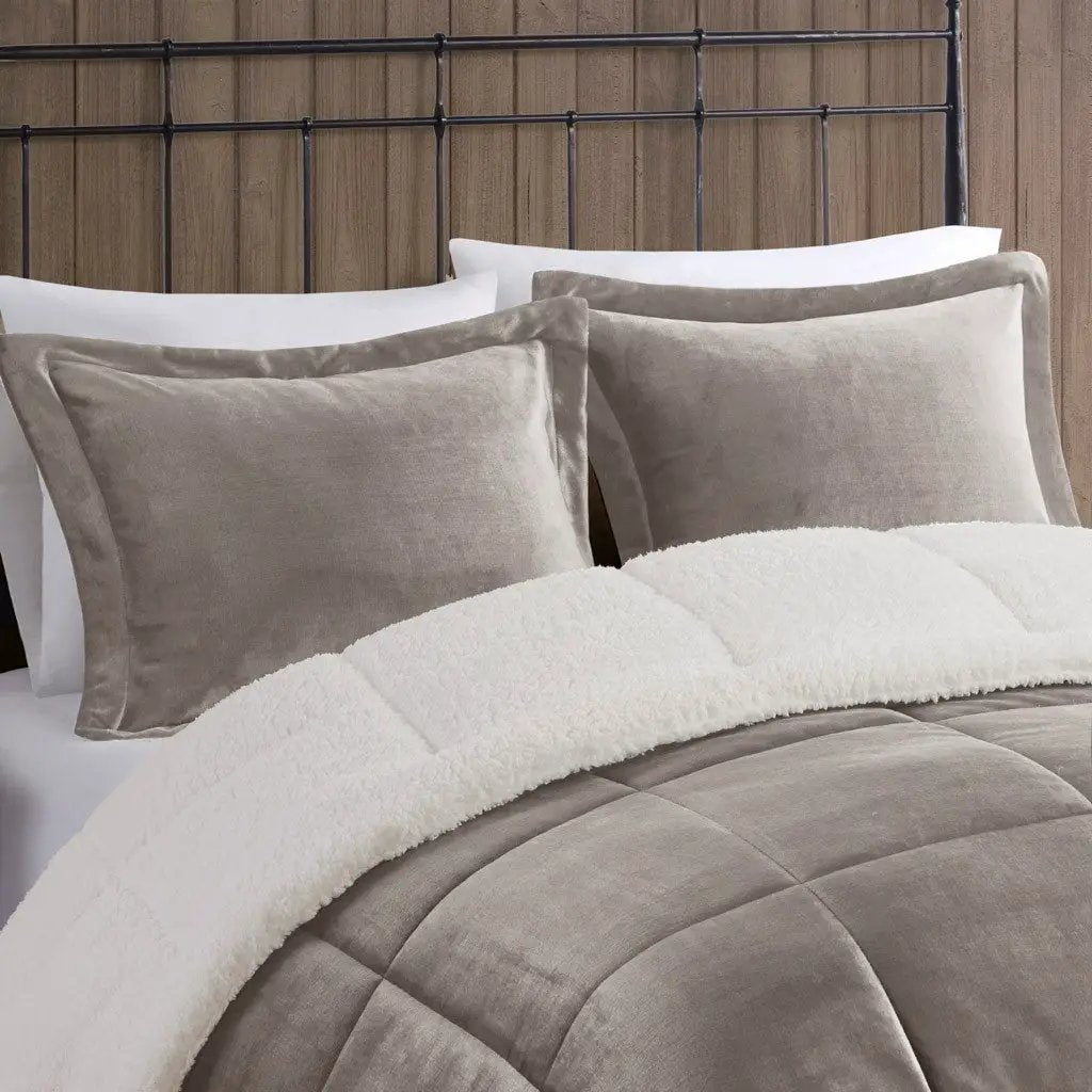 Full/Queen Plush to Sherpa Down Alternative Comforter Set by HouseOfZazla