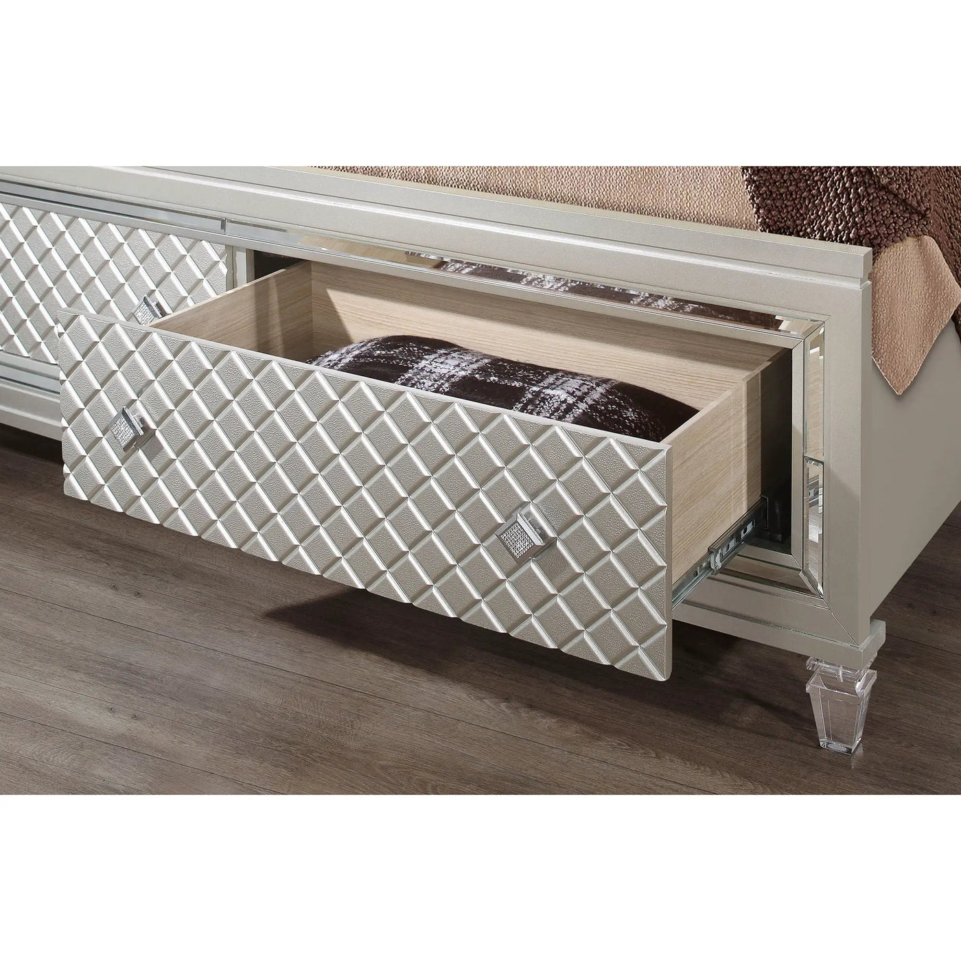 Cross - Elegant Design Bed With LED by Unique Piece Furniture