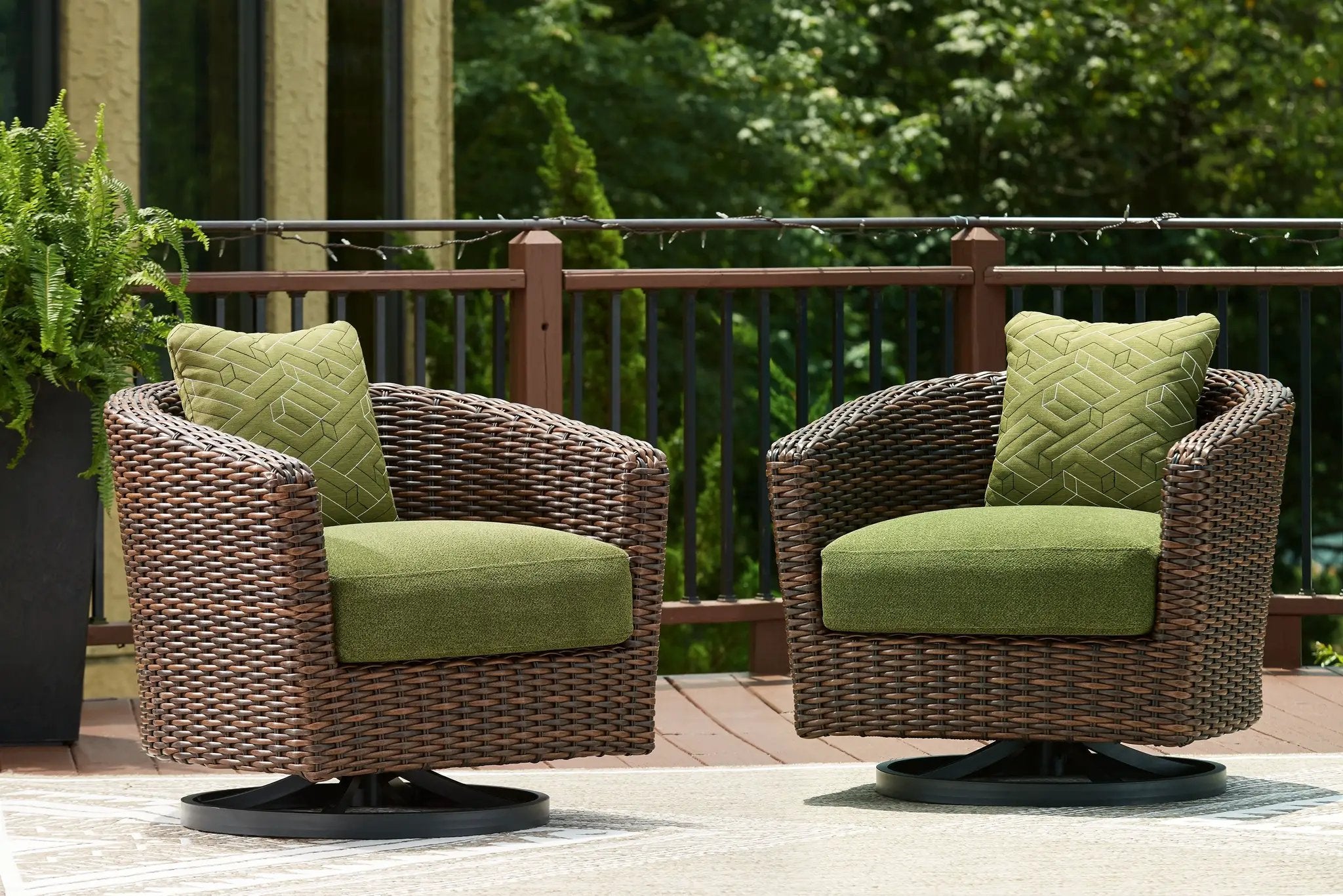 Horizon Hall - Swivel Lounge With Cushion - Brown / Green by Unique Piece Furniture