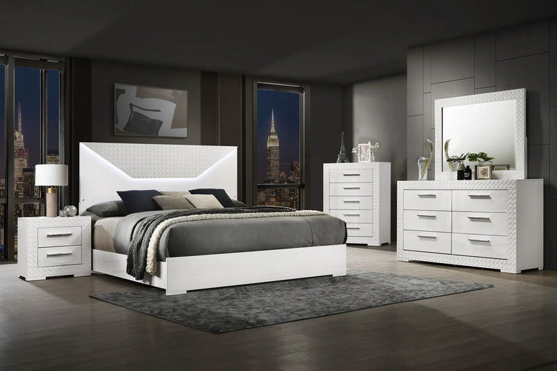 Ives 5-piece Eastern King Bedroom Set White High Gloss by Unique Piece Furniture