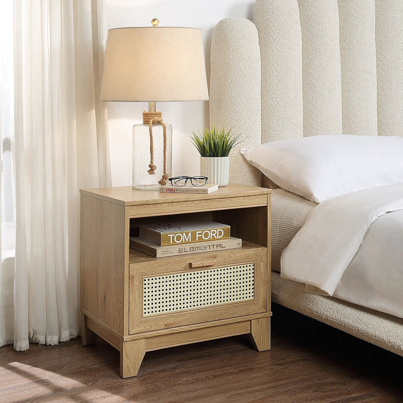 Sheridan - Nightstand With 1 Drawer by HouseOfZazla