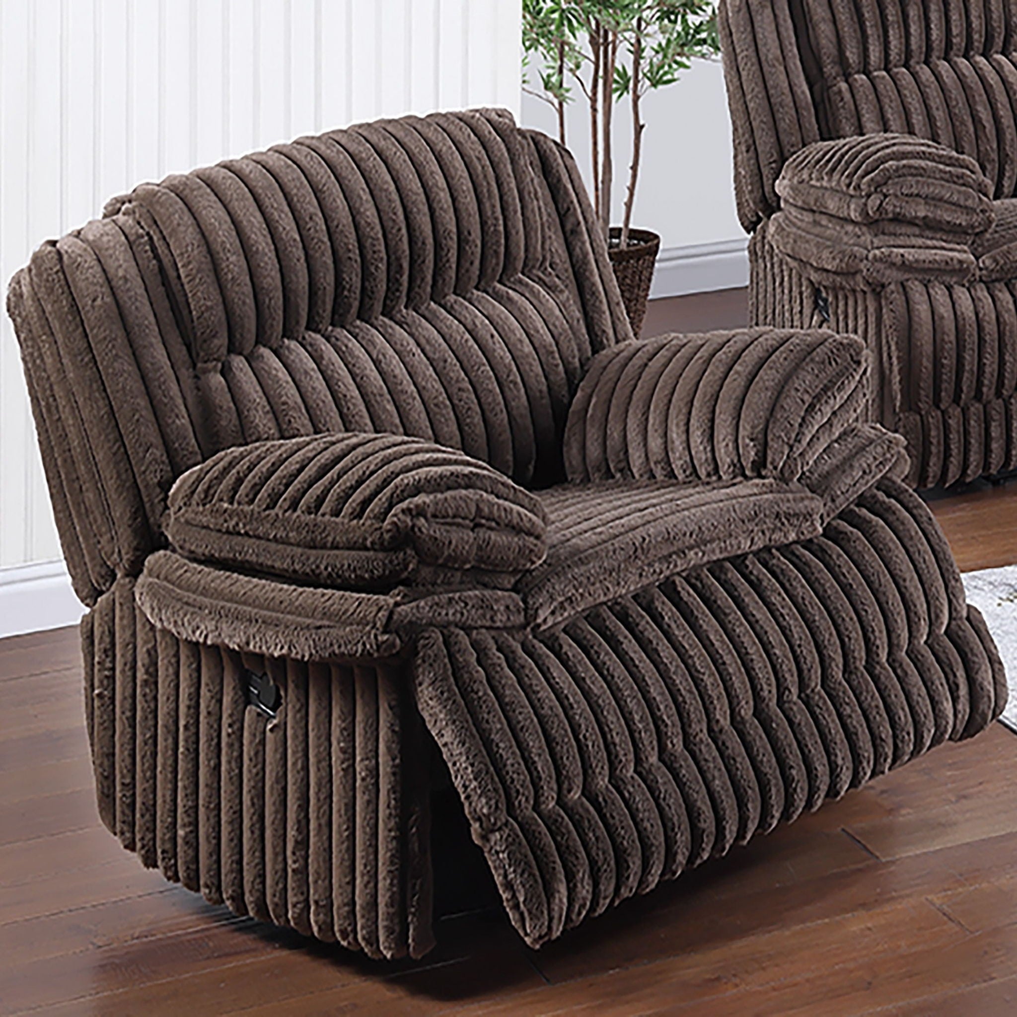 Modern Motion Sofa Set by HouseOfZazla