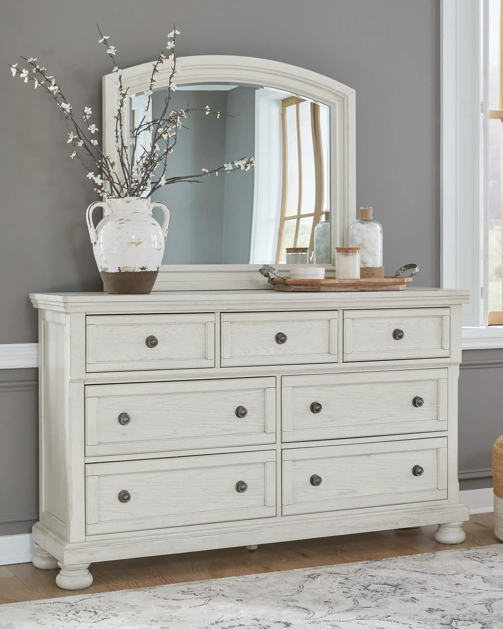 Robbinsdale - Sleigh Bedroom Set by Unique Piece Furniture