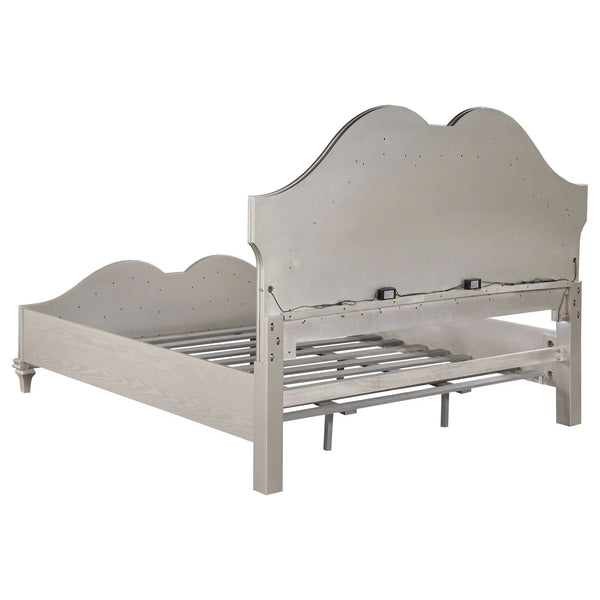 Evangeline 4-piece Eastern King Bedroom Set Silver Oak, photo 2 of 7